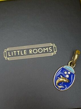 Little Rooms: Shark Charm